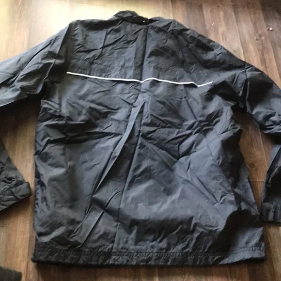 Adidas jacket - Picture 5 of 7